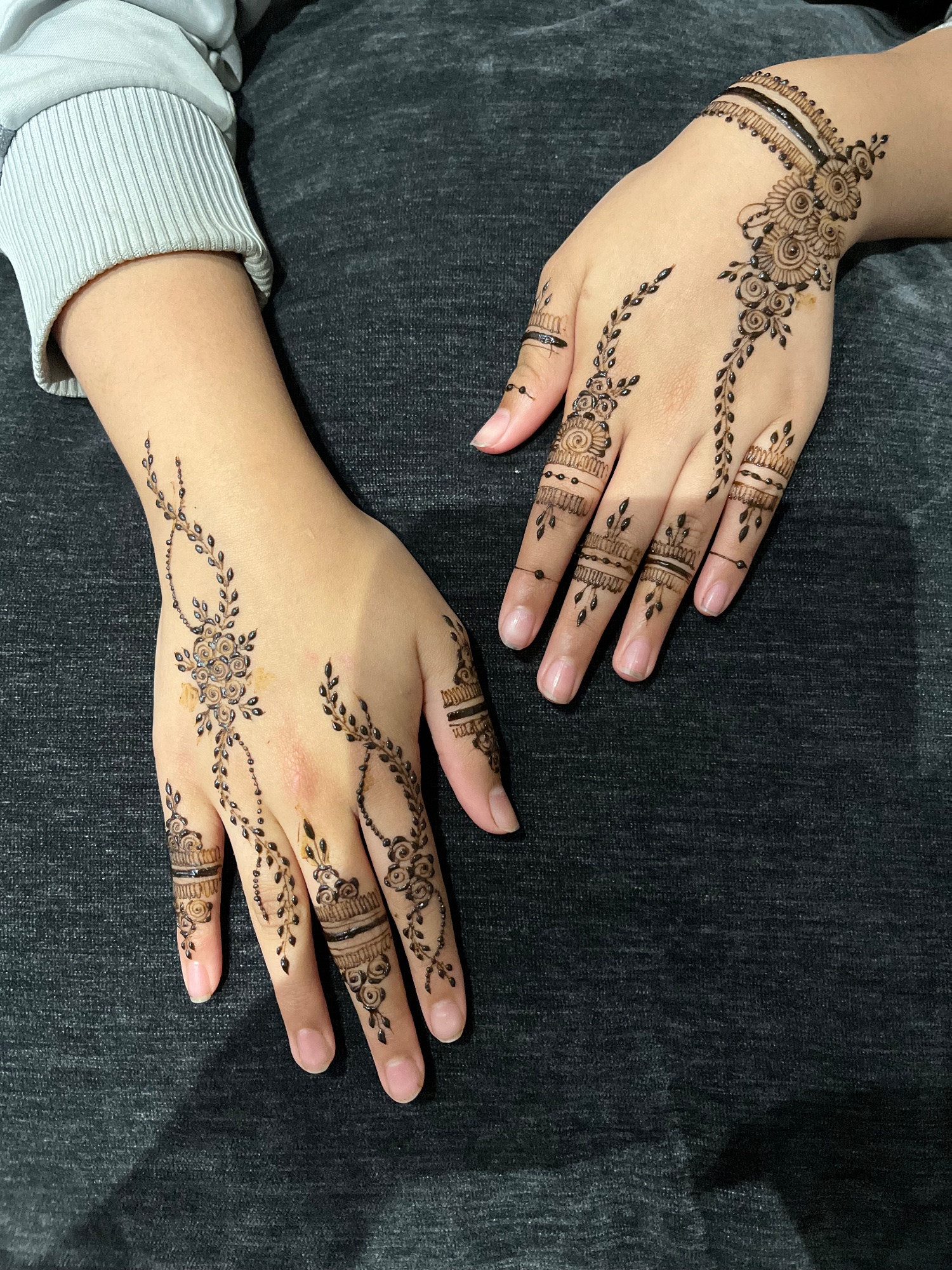 khadijah henna portfolio